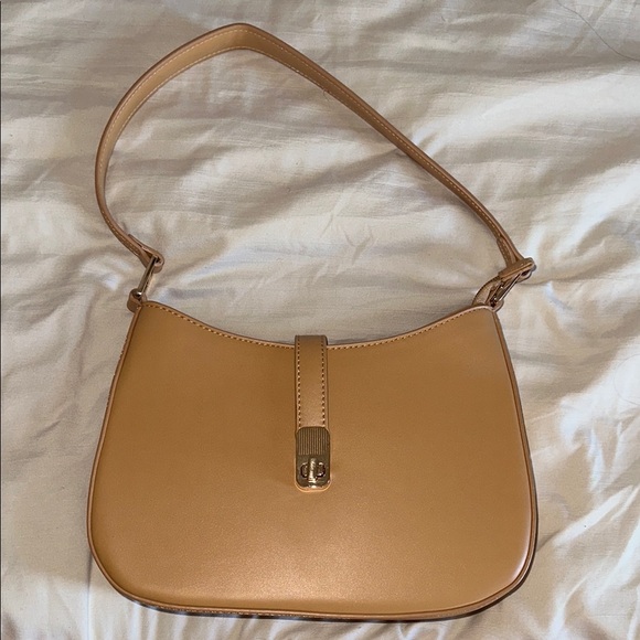 Miztique Tan Shoulder Bag with Sleek Design - Picture 1 of 8